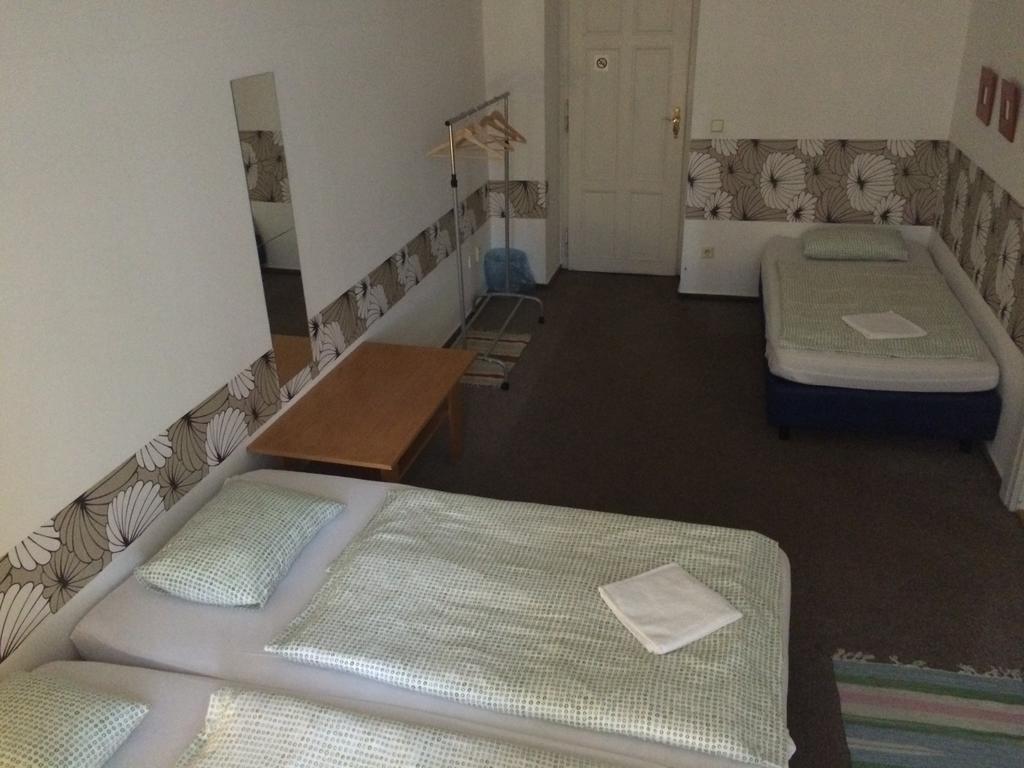 Charles Square Hostel Πράγα Εξωτερικό φωτογραφία