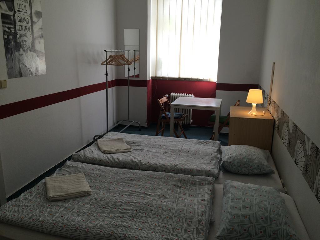 Charles Square Hostel Πράγα Εξωτερικό φωτογραφία