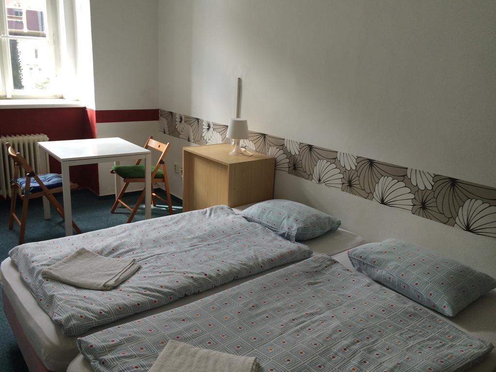 Charles Square Hostel Πράγα Εξωτερικό φωτογραφία