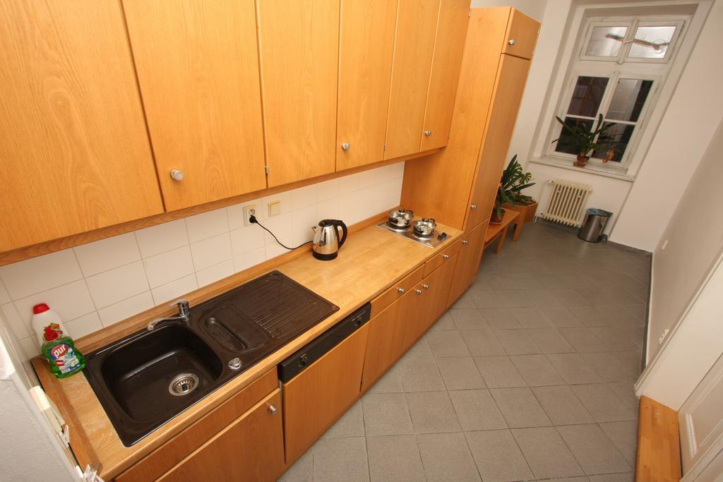Charles Square Hostel Πράγα Εξωτερικό φωτογραφία