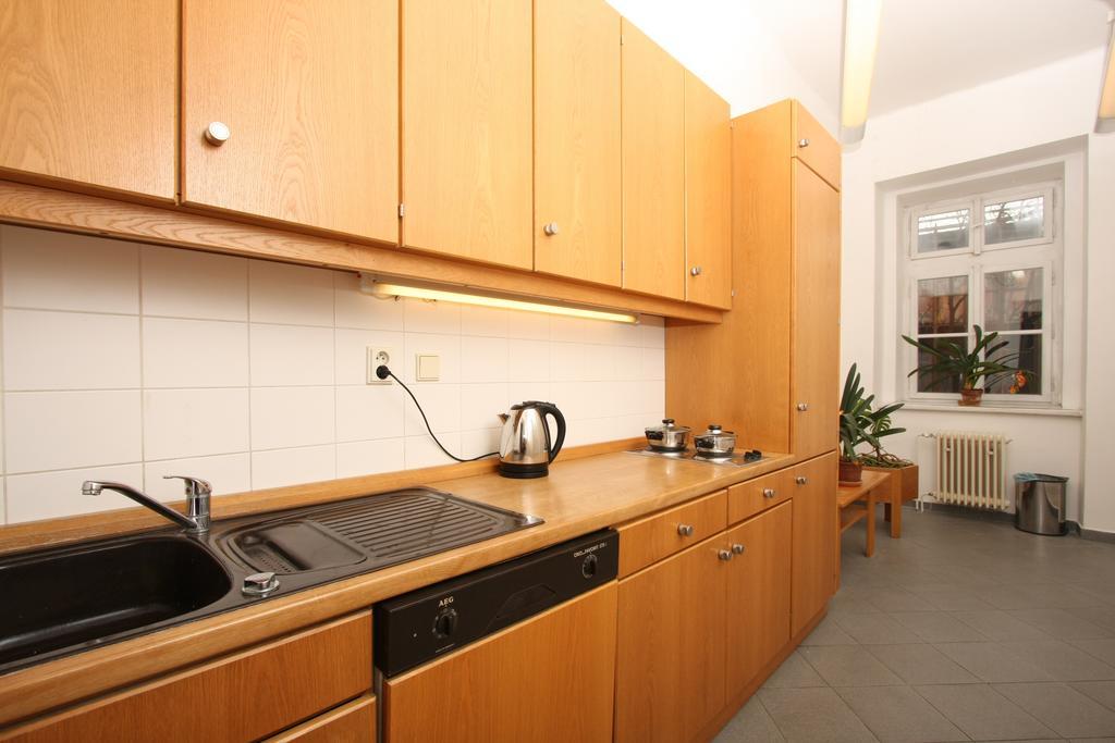 Charles Square Hostel Πράγα Εξωτερικό φωτογραφία